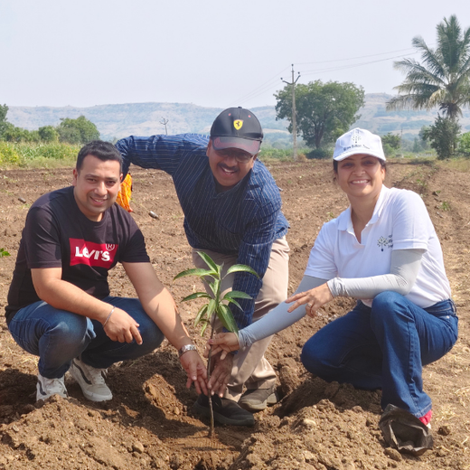 Dr. Reddy’s Green Commitment for Every Connection at CPHI Milan 2024 – Planting