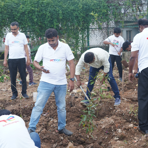 TotalEnergies Brings Together Teams to Grow an Urban Micro Forest – 6 months