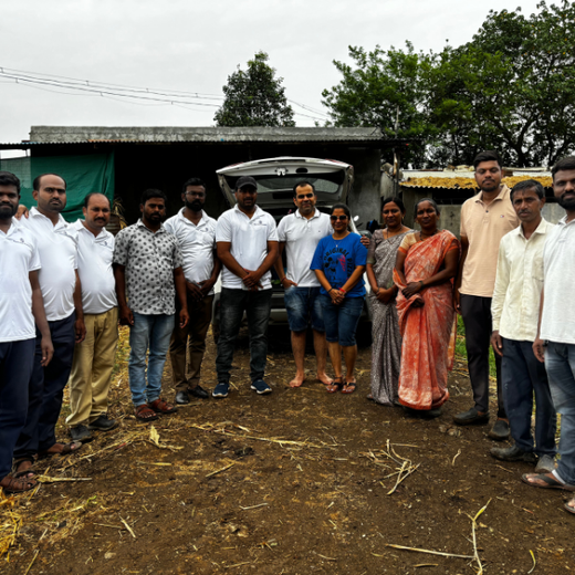 Gensol Goes Green: Agroforestry for Employees in Pune – Planting
