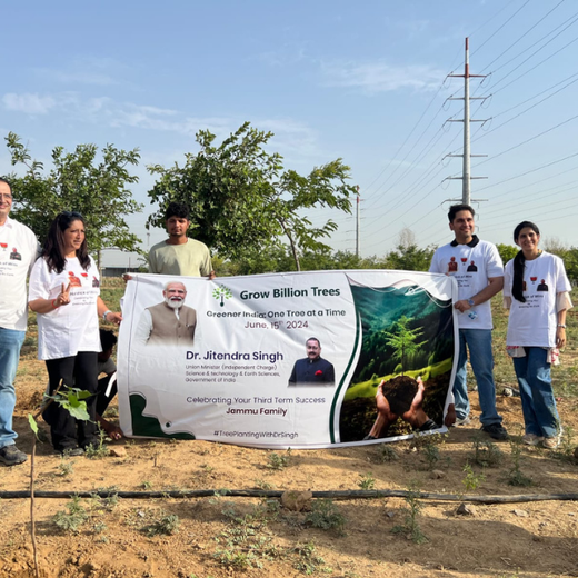 Dr. Jitendra Singh Forest: Planting Seeds of Leadership and Sustainability in Noida – Planting
