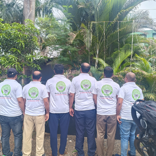 Gensol Goes Green: Agroforestry for Employees in Pune – Planting